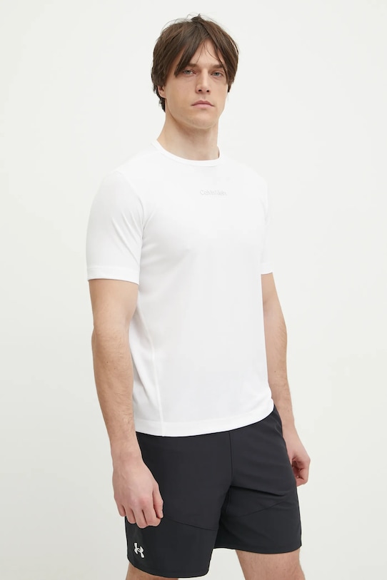 

Футболка для тренировок Calvin Klein Performance, белый