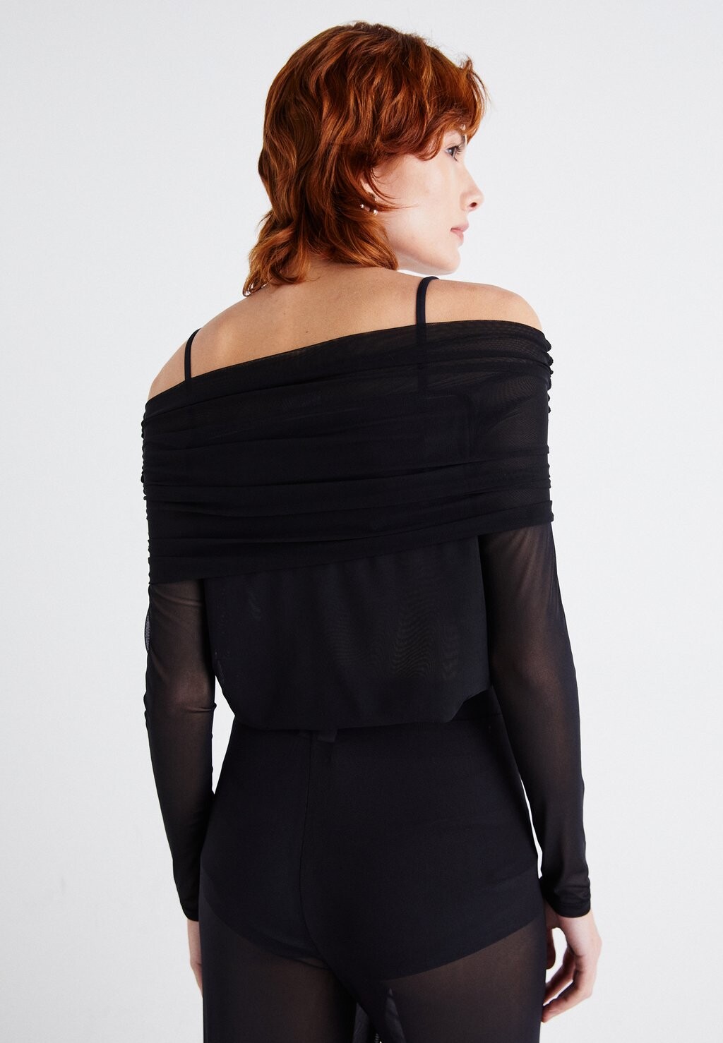 

Футболка с длинным рукавом NMCEREN OFF SHOULDER Noisy May, черный
