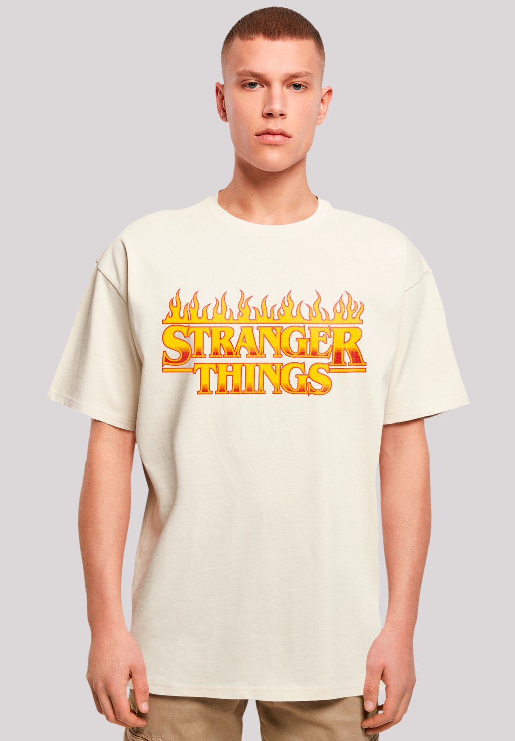 

Футболка с принтом STRANGER THINGS FIRE LOGO NETFLIX TV SERIES F4NT4STIC, песочный