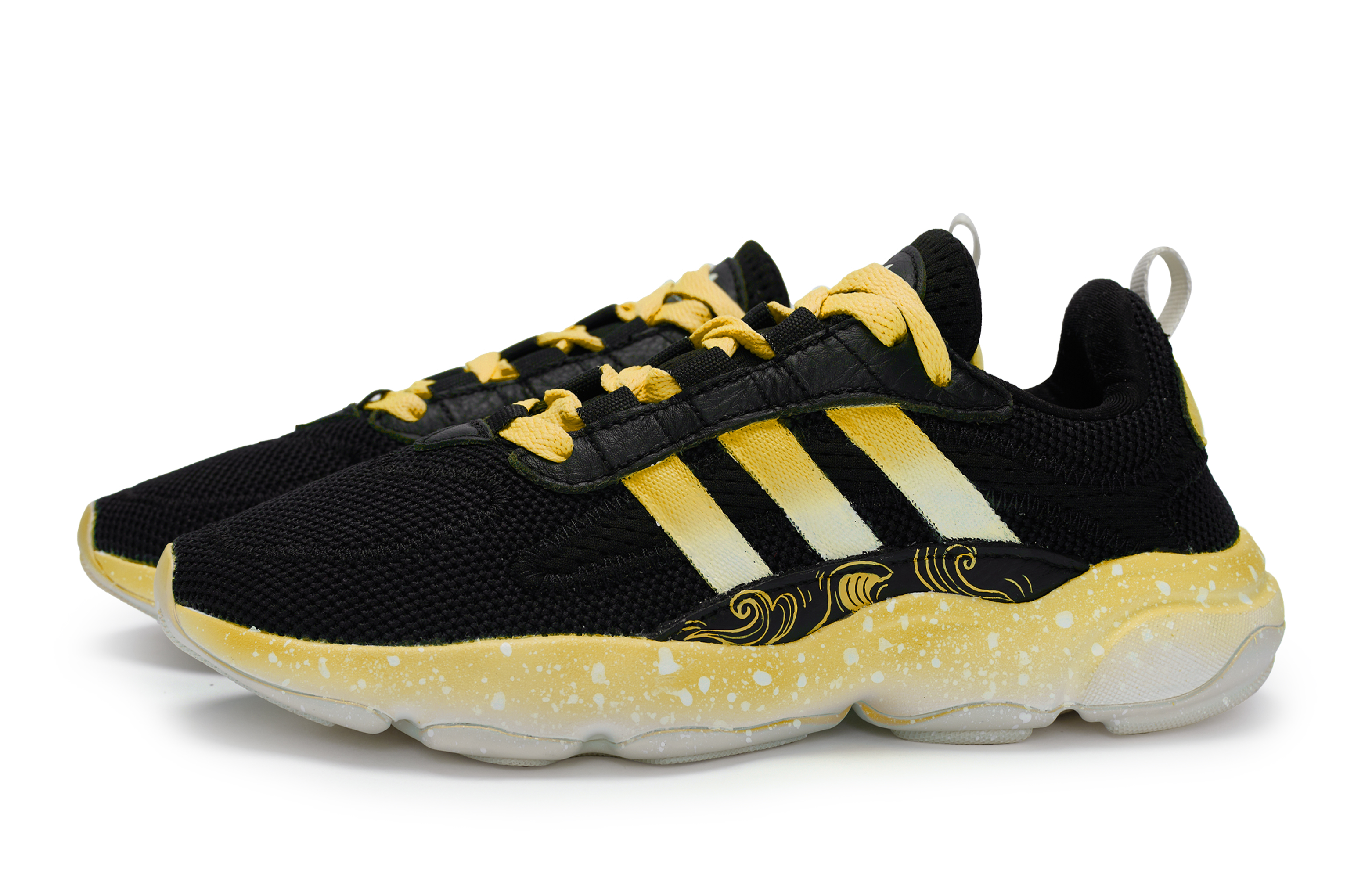 

Кроссовки adidas originals Haiwee Lifestyle Shoes Unisex Low-top Black/Yellow, черный/желтый