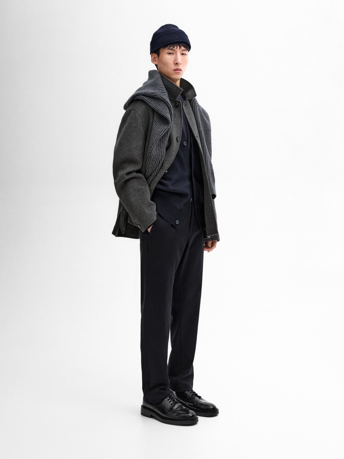 

Брюки классического кроя из хлопковой смеси Massimo Dutti, синий