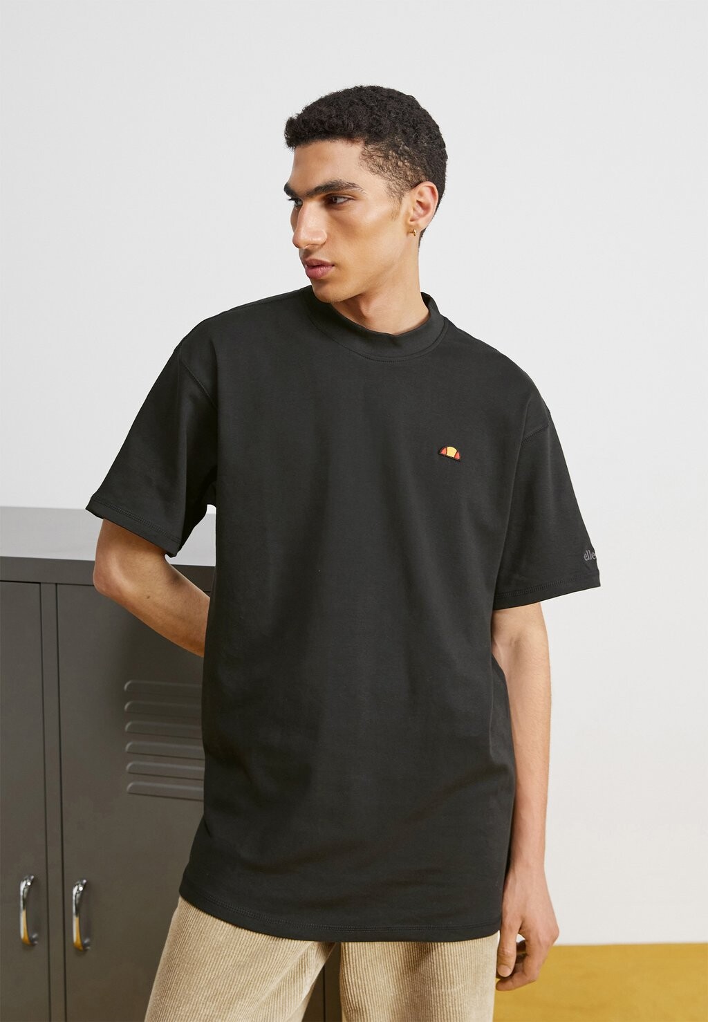

Базовая футболка Balatro Ellesse, черный