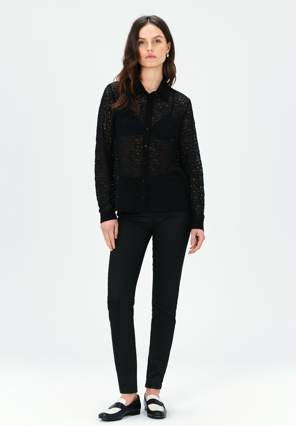 

Блузка на пуговицах FRENCH FASHION ELEGANT MODERN TURNER Caroll, черный