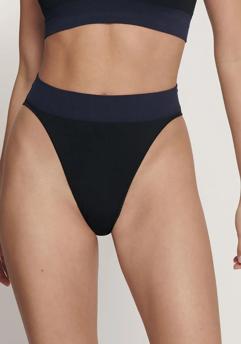 

Трусики sloggi "EVER Infused Aloe High leg", питательные, черный