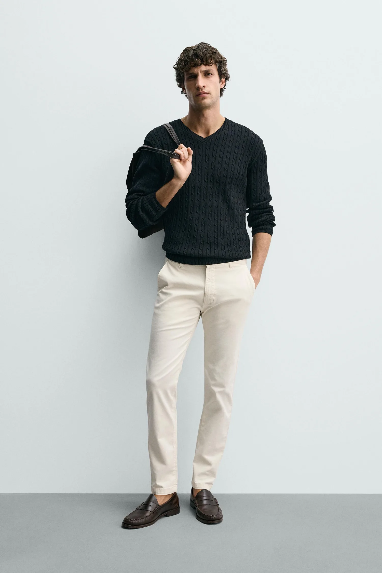 Узкие брюки-чиносы Zara, экрю
