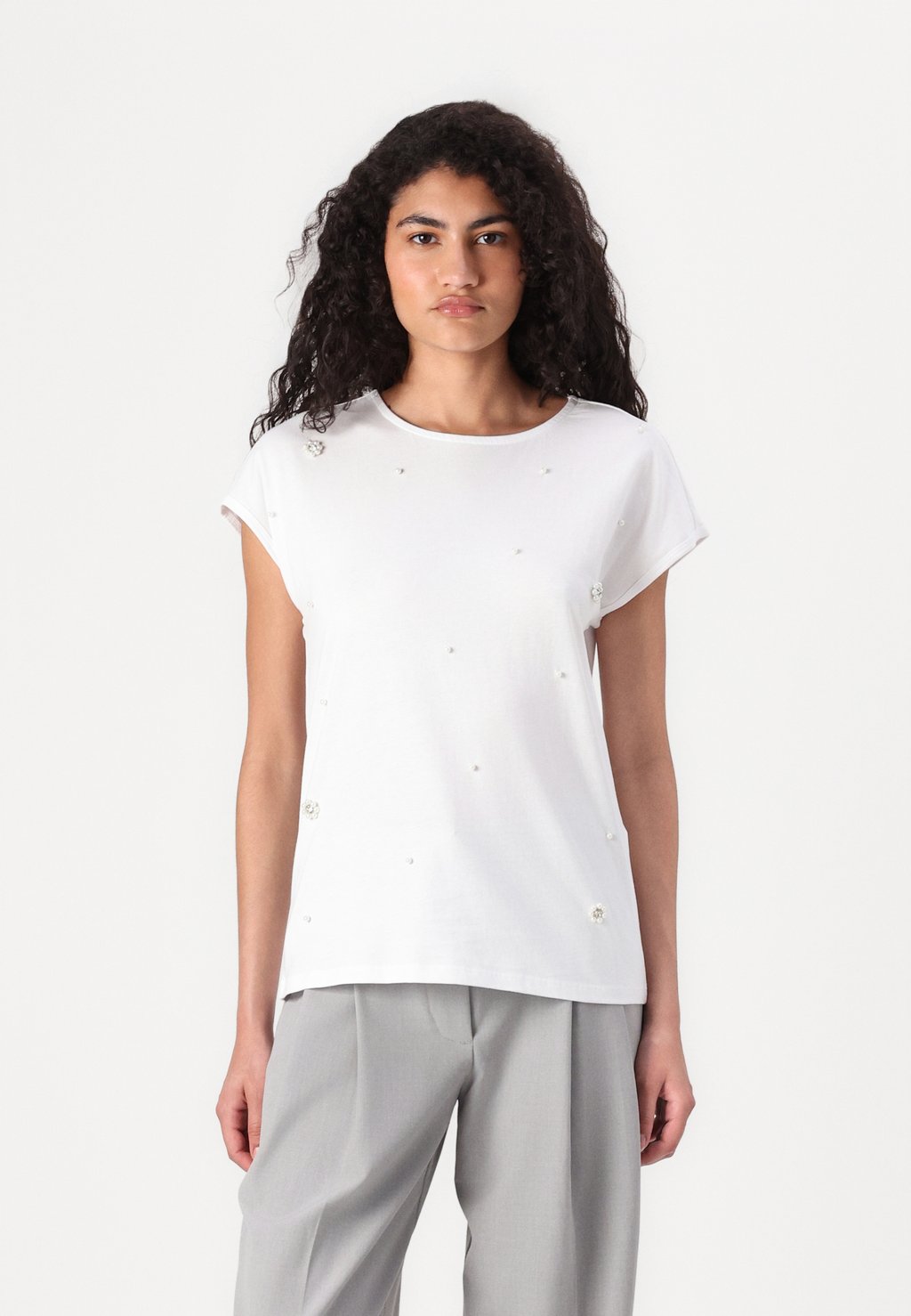 

Футболка с принтом ONLMATTI DETAIL TEE ONLY, белый