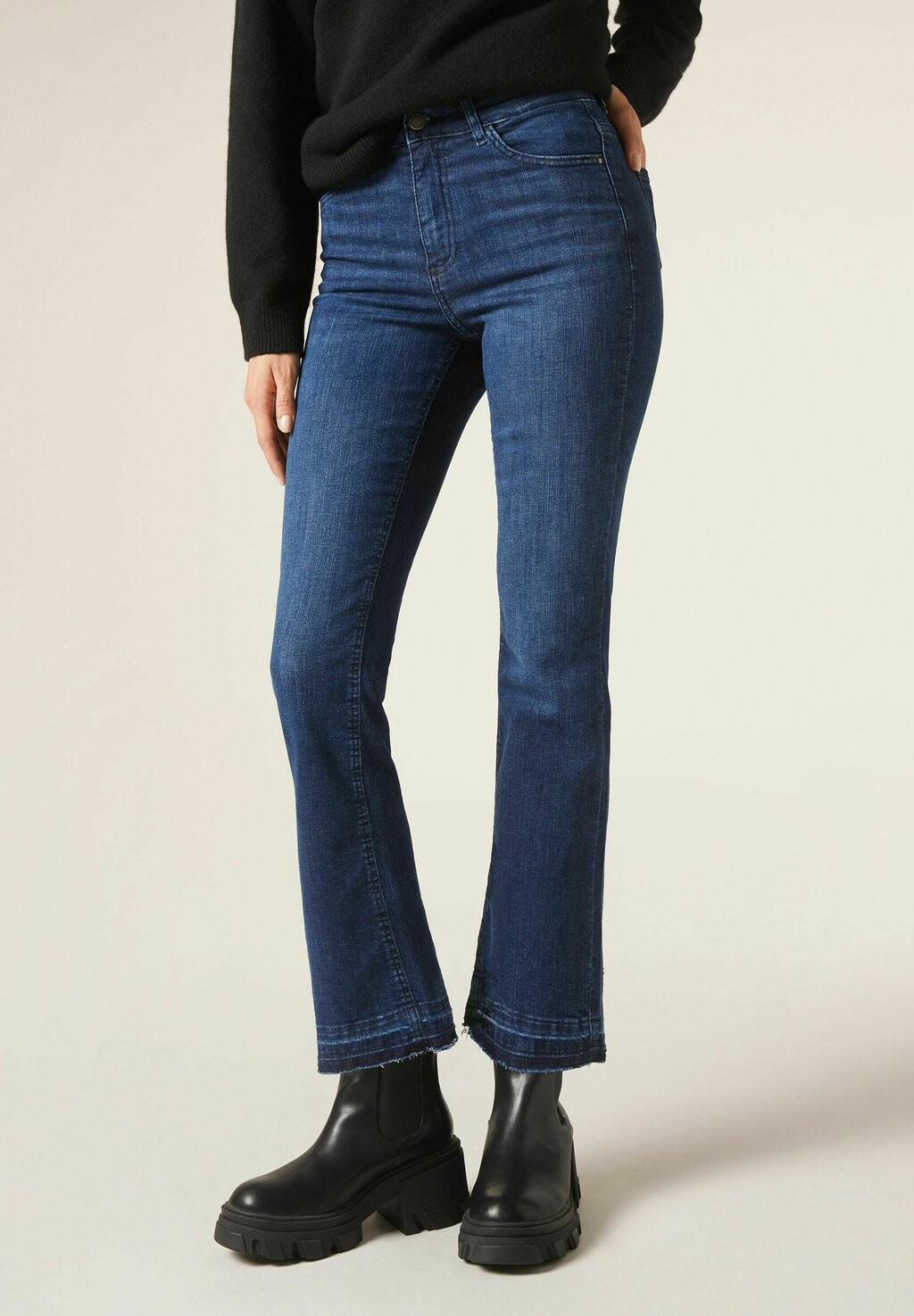 

Расклешенные джинсы CROPPED Calzedonia, синий деним