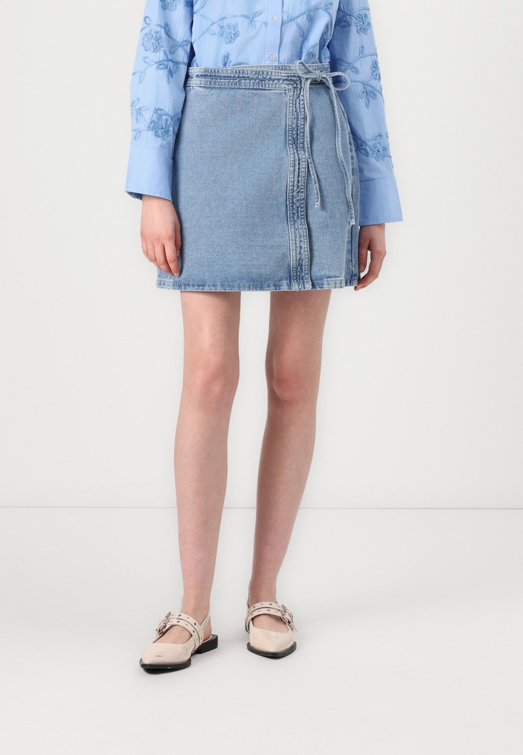 

Юбка из денима VMLIZA MR Vero Moda, цвет Medium Blue Denim