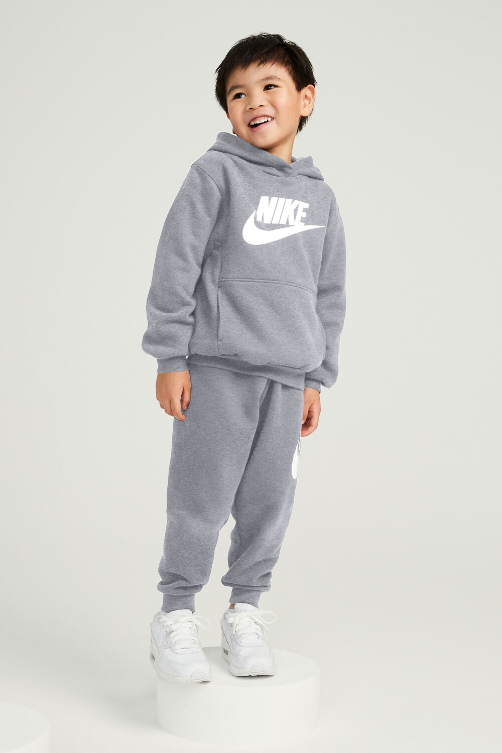 

Флисовый спортивный костюм Club для малышей Nike, серый