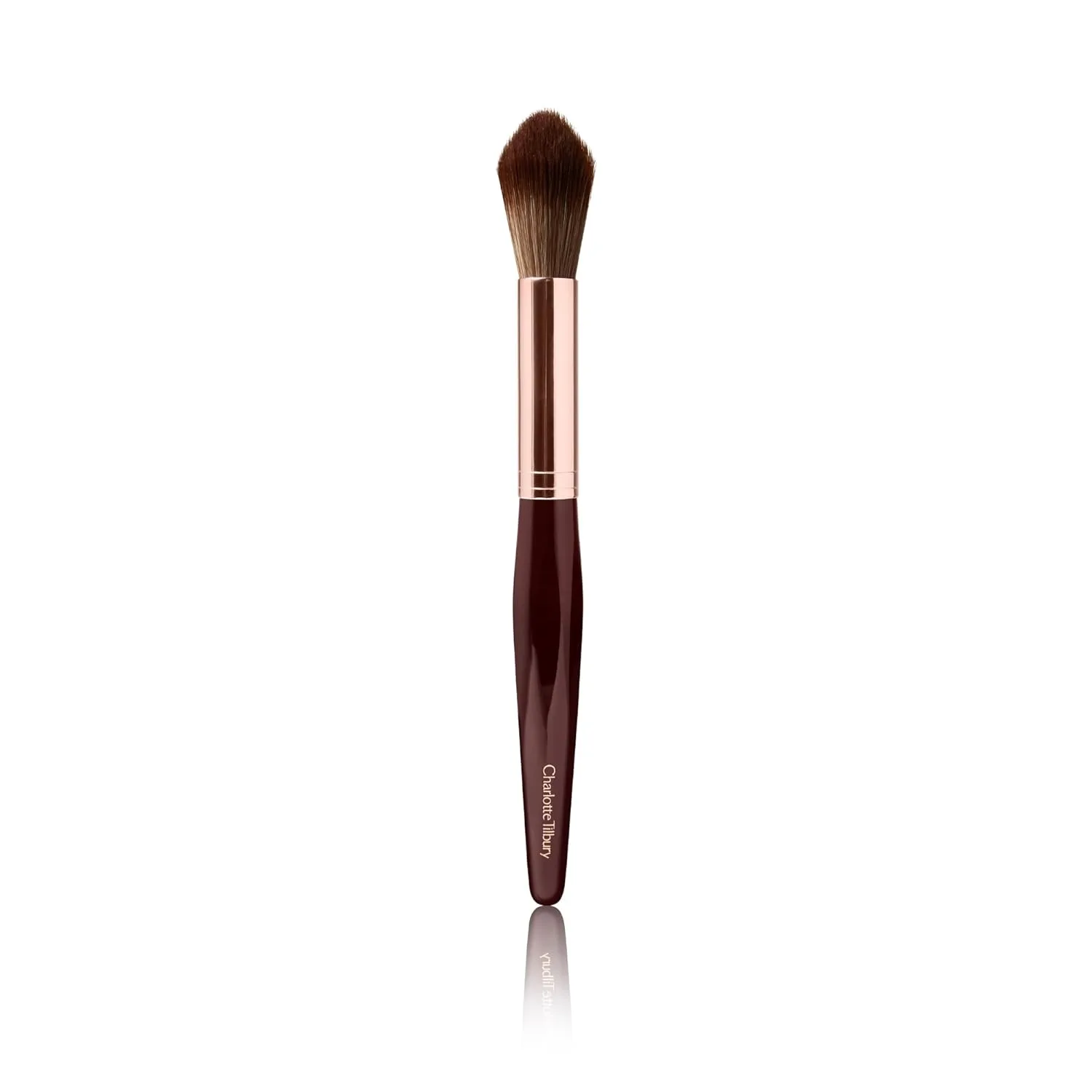 Кисть для макияжа Charlotte Tilbury Powder & Sculpt - кисть для контурирования и хайлайтера для точного выделения контуров лица - изготовлена ​​из щетины ручной работы., Rose Gold & Night Crimson