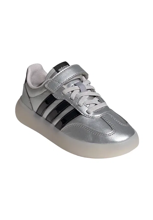 Кроссовки Barreda decode Adidas Sportswear, серебристый металлик, черный, меловой белый — фото 2