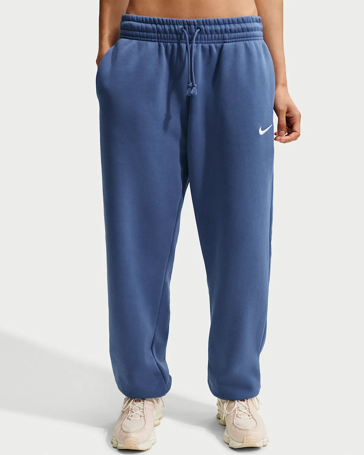 Женские свободные спортивные штаны с завышенной талией Nike Sportswear Phoenix Fleece, Mystic Navy/Sail — фото 2