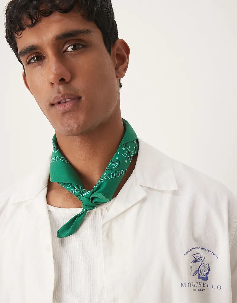 

Темно-зеленая бандана с принтом пейсли от ASOS DESIGN