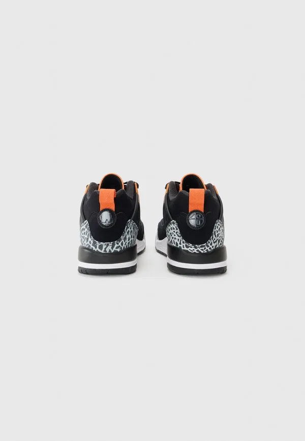 Кроссовки jordan spizike low Jordan, Black/Starfish/White/Photon Dust — фото 3