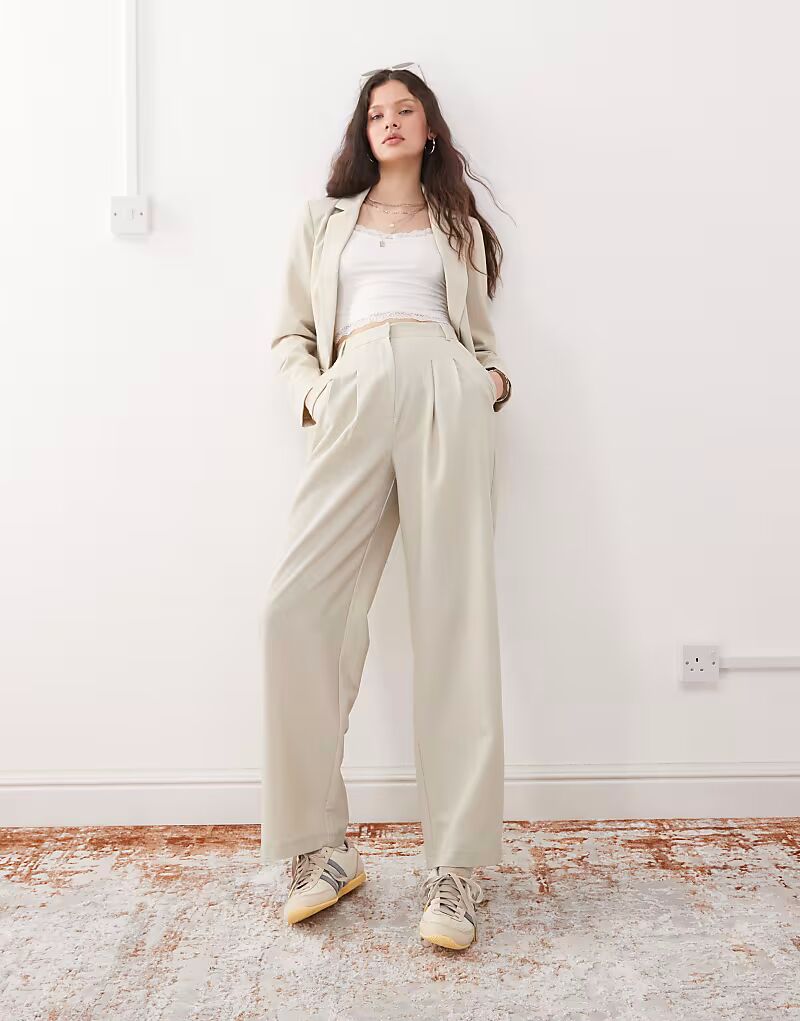 

Широкие брюки Miss Selfridge Essential в каменном цвете