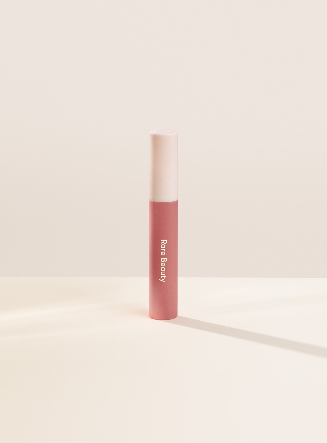 

Матовый крем для губ Lip Soufflé Rare Beauty, цвет kindness/nude pink