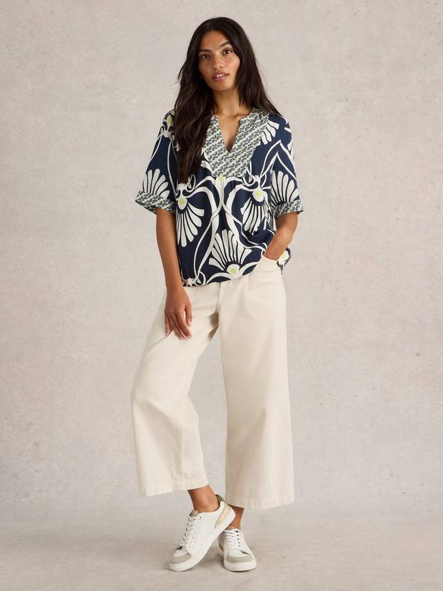 

Верх из роскошного льна в пепельно-цветочном принте White Stuff, Navy/Multi