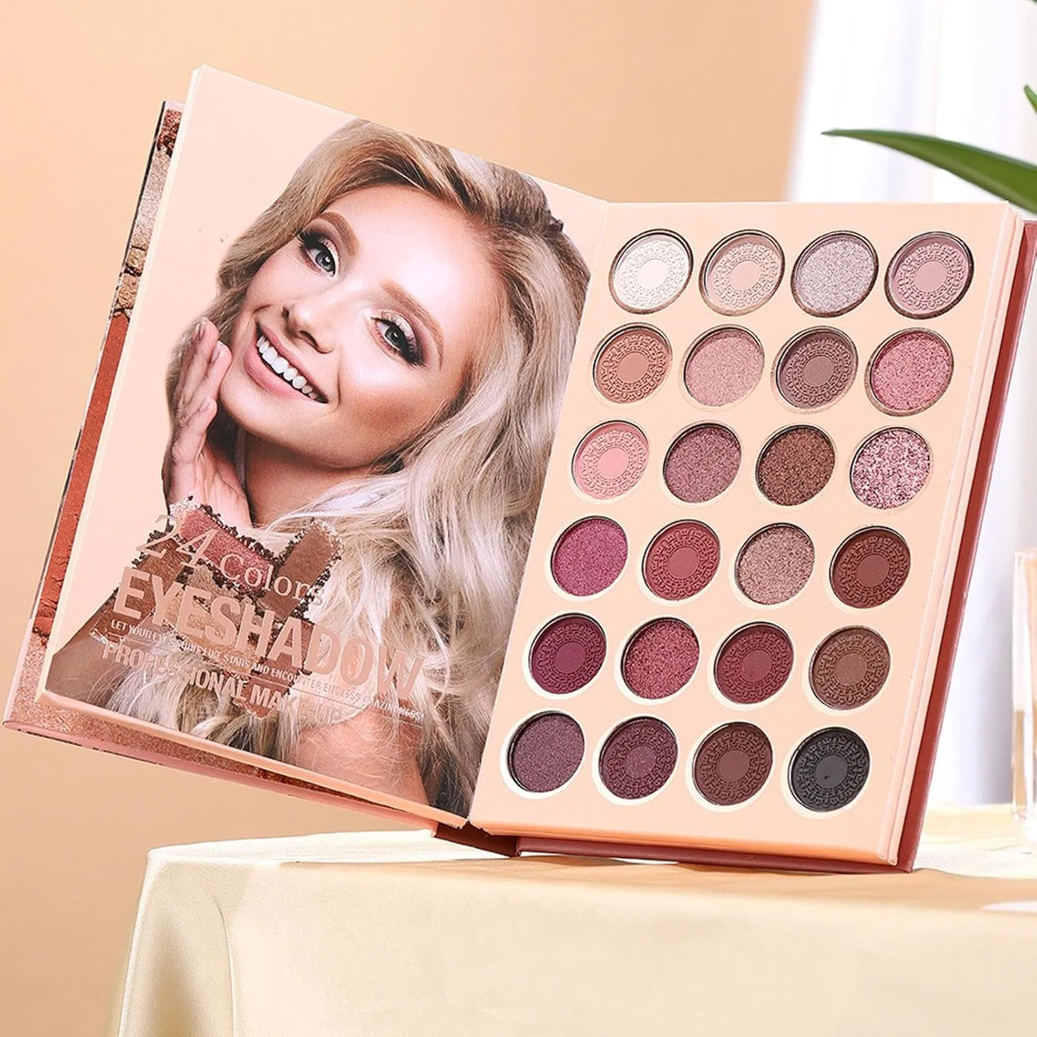 Палетка теней для век Shimmer Eye Shadow Palette, 54 цвета, No Brand — фото 3