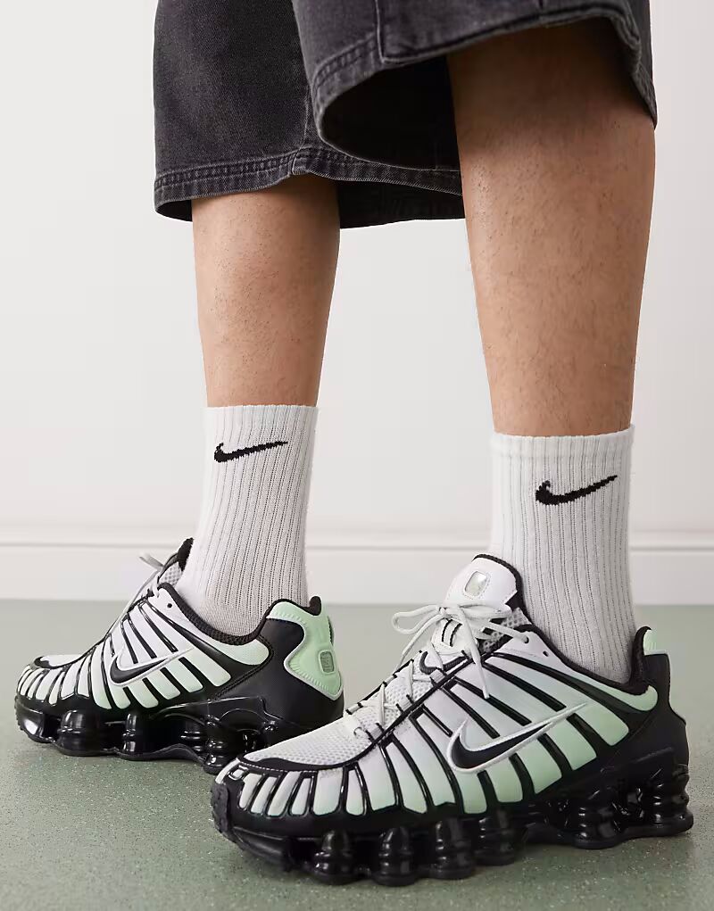 

Nike - Shox TL - Кроссовки зеленого и черного цветов