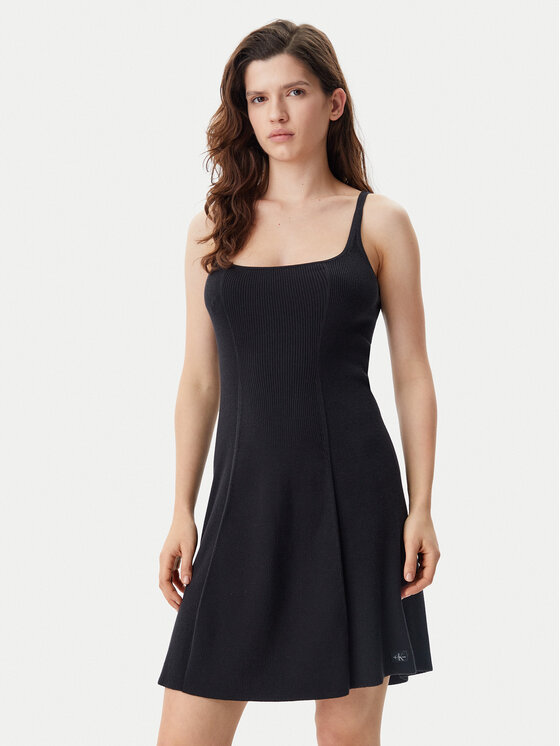 

Платье облегающего кроя для повседневной носки J20J225269 Calvin Klein Jeans, черный