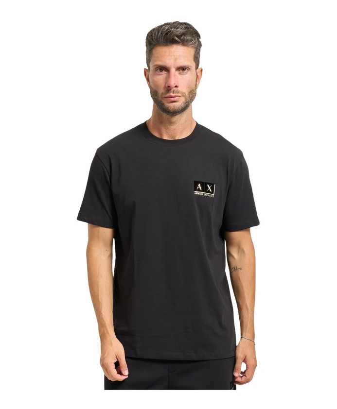 

Черная футболка с логотипом на груди Armani Exchange, черный