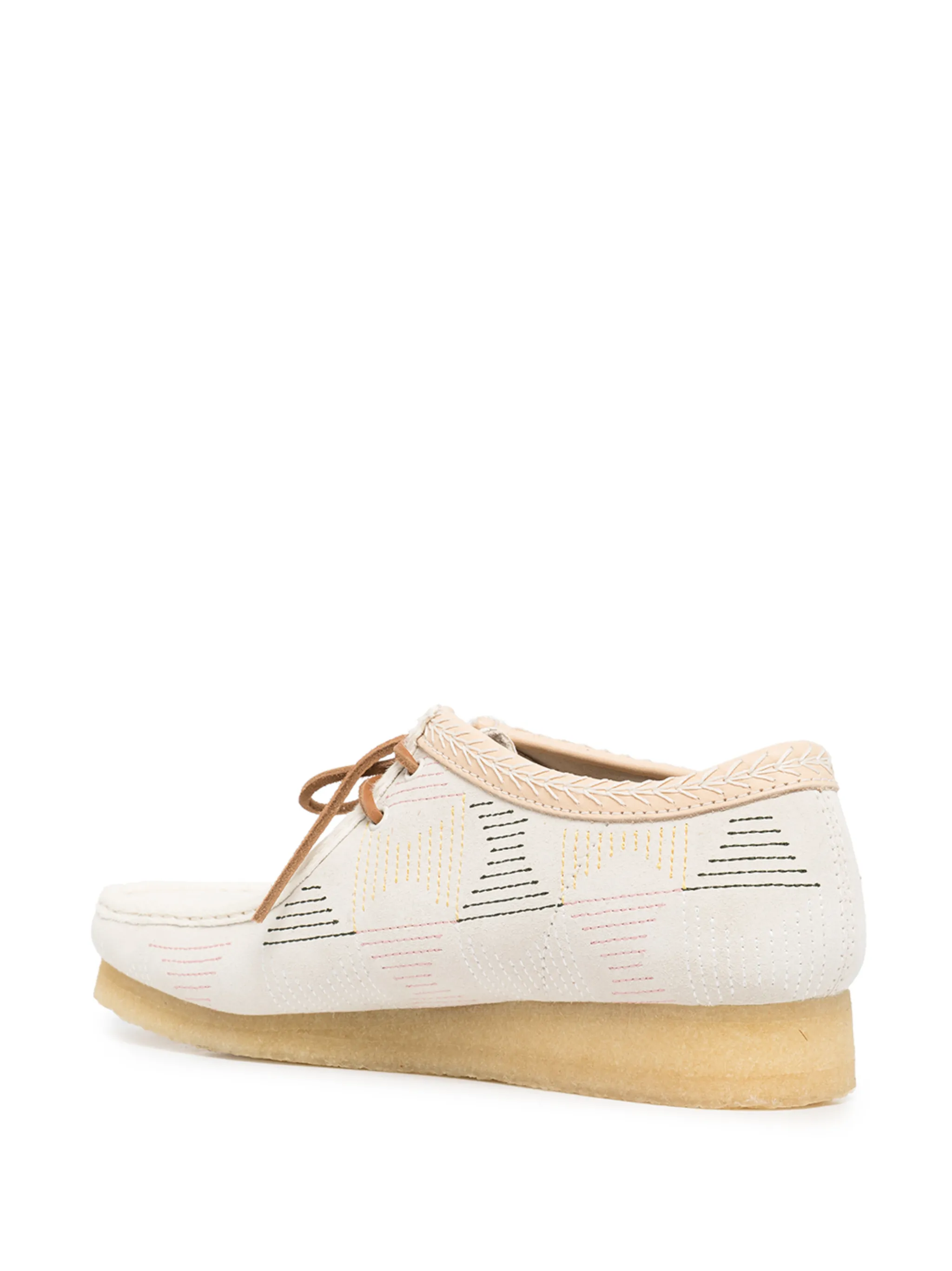 Ботинки Wallabee на шнуровке Clarks Originals, коричневый — фото 3