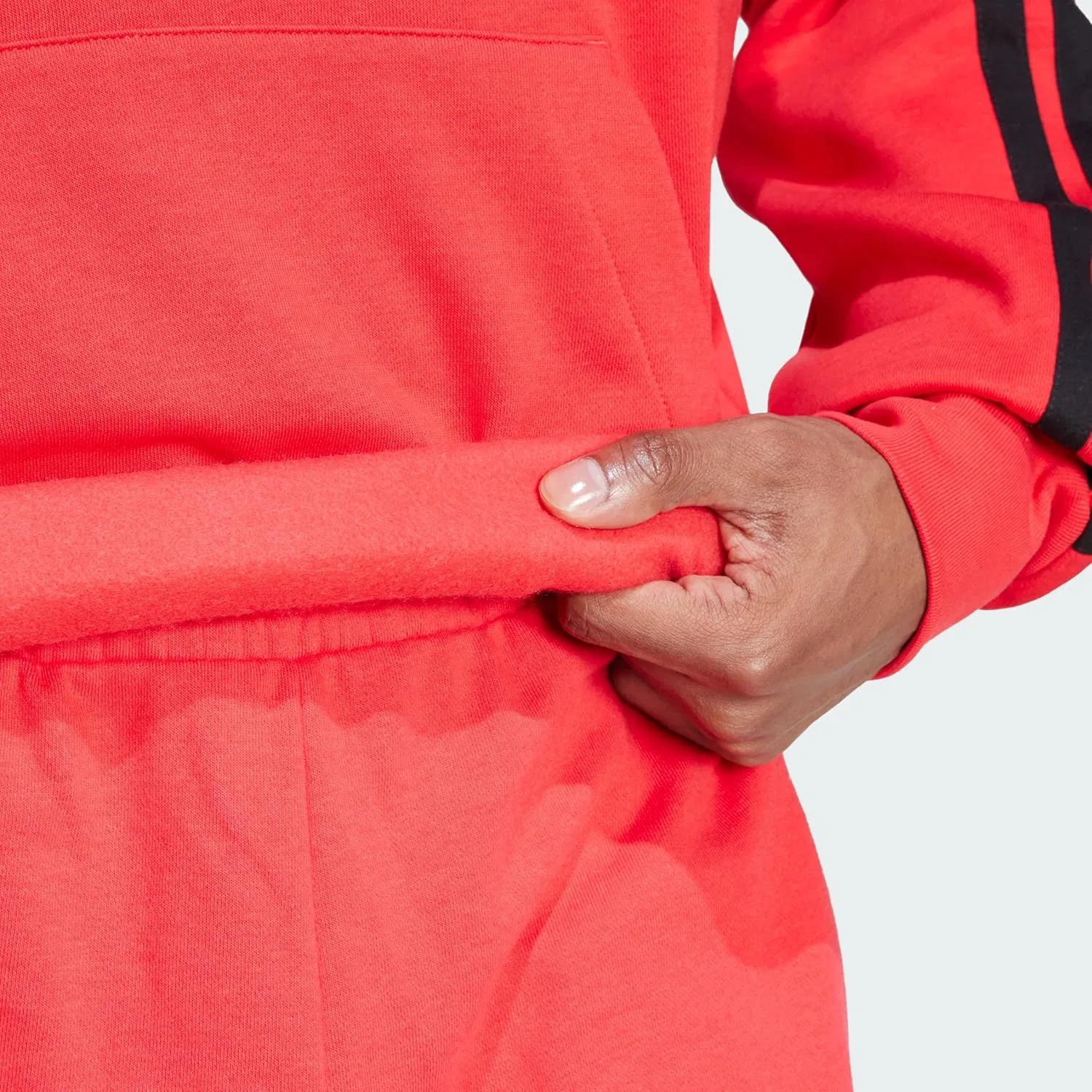Толстовка Adidas Essential Three Stripes Fleece с капюшоном, черный — фото 2