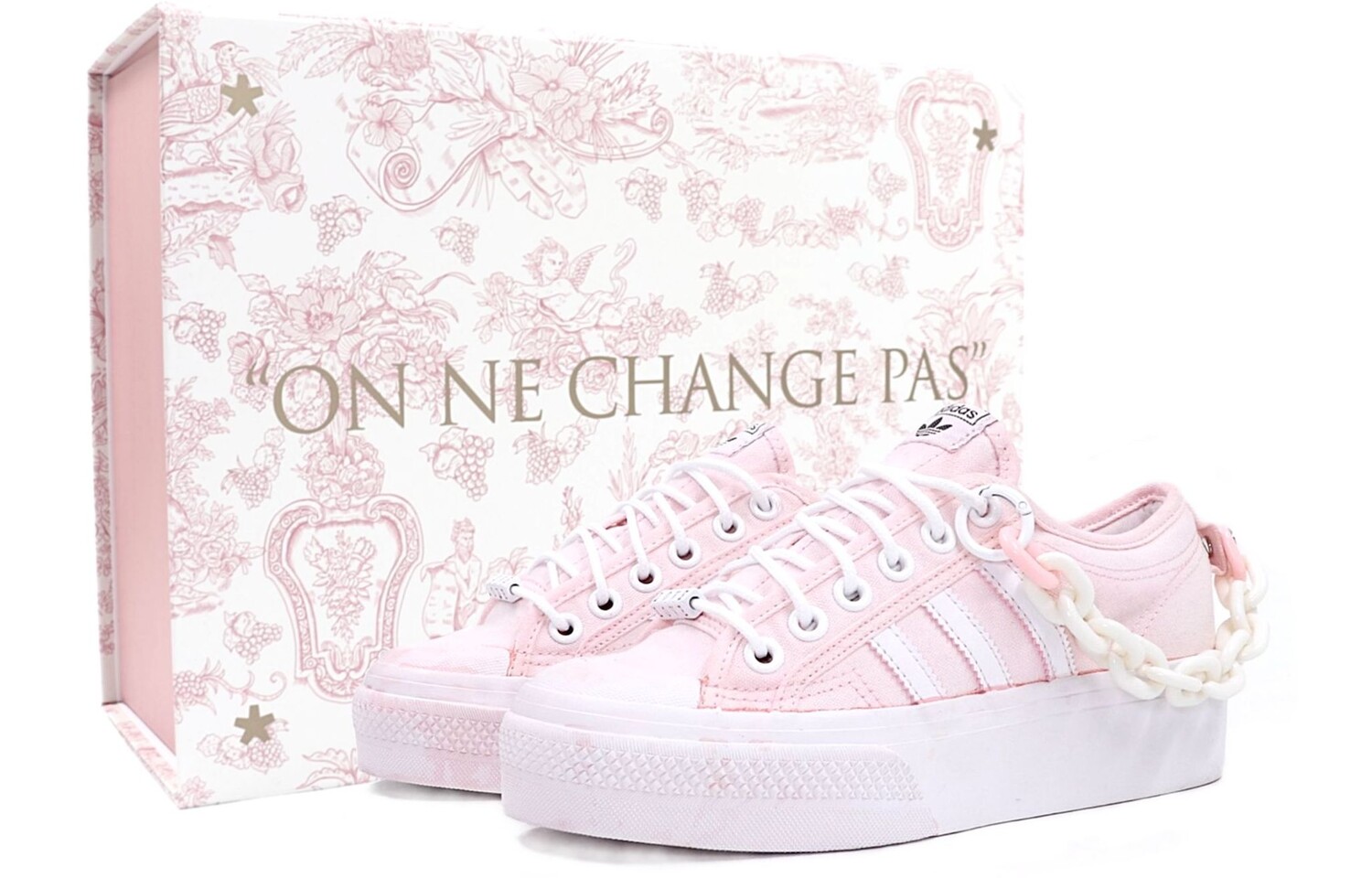 

Кроссовки adidas originals Nizza Trek Skateboarding Shoes Women's Low-top Pink/white, розовый