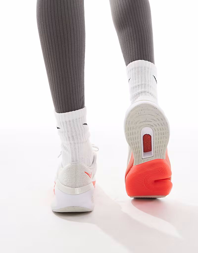 Кроссовки Nike Training Versair серого и розового цветов — фото 2