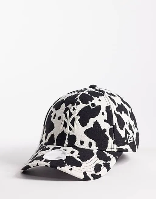 

Разноцветная женская кепка с коровьим принтом New Era NY Yankees 9forty