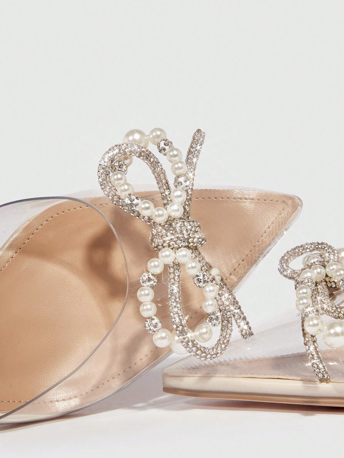 

SZL Туфли на высоком каблуке пирамидальной формы Украсьте бантиками и стразами вырезанные босоножки на лето Каблуки для дипломной работы Cuccoo, прозрачный