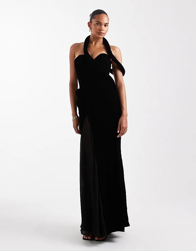 

Платье макси из бархата ASOS DESIGN с уплотненным вырезом, прозрачными вставками годе и шлейфом черного цвета