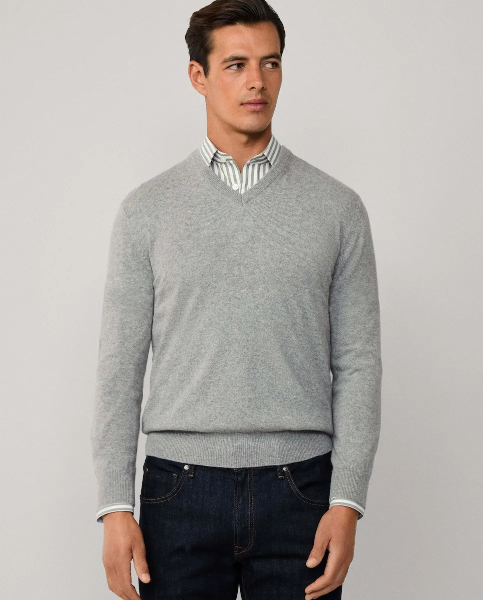 

Джемпер из смеси мериносовой шерсти с V-образным вырезом Hackett, серый