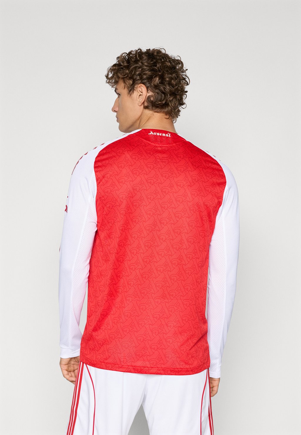 Лонгслив ARSENAL FC 25/26 HOME AUTHENTIC JERSEY LONGSLEEVE - Club wear Adidas Performance, красный — фото 3