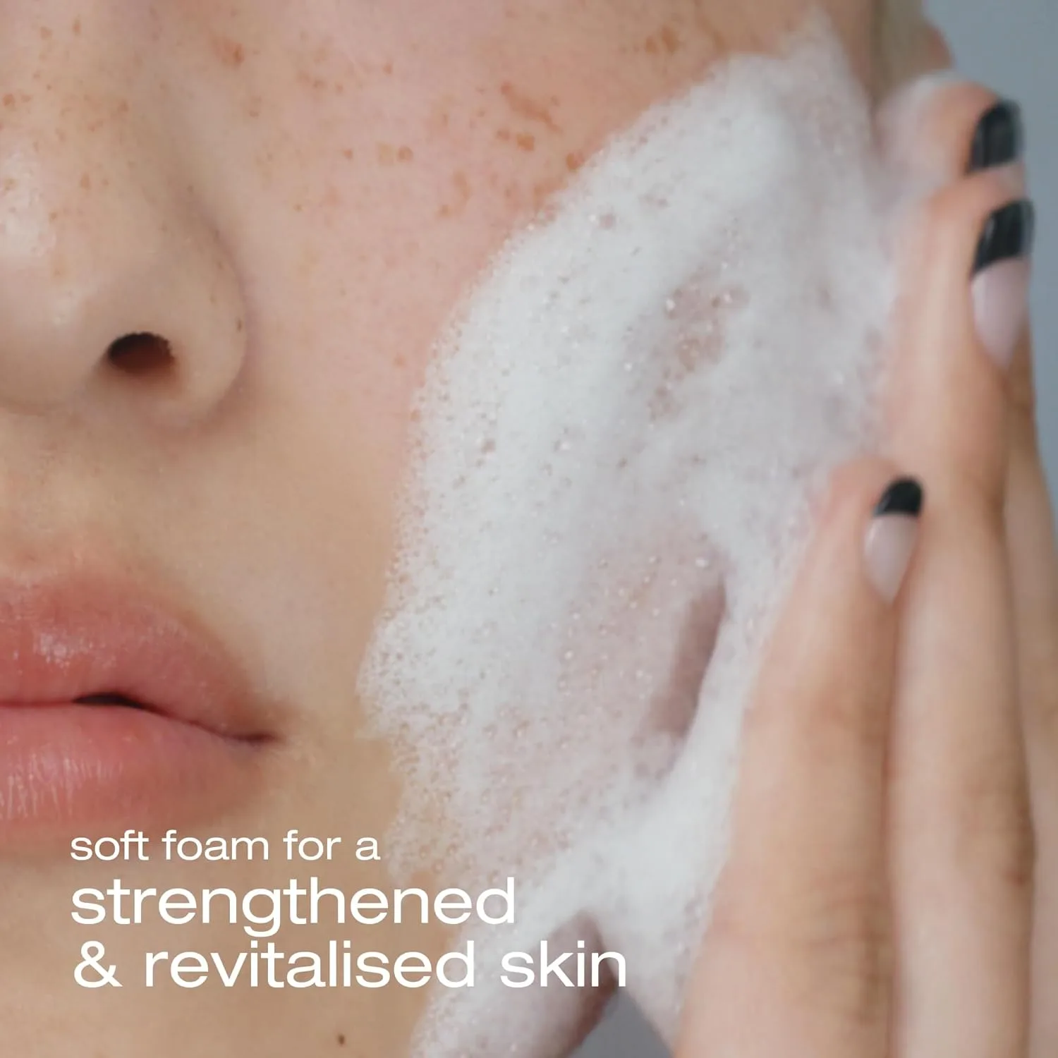 Пенка для умывания Shu Uemura — Очищающая пенка для лица Botanicoil Indulging Cleansing Foam, нежное средство для, 127 мл — фото 3