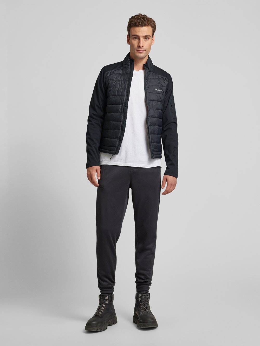 

Куртка Softshell с этикеткой COLUMBIA, черный