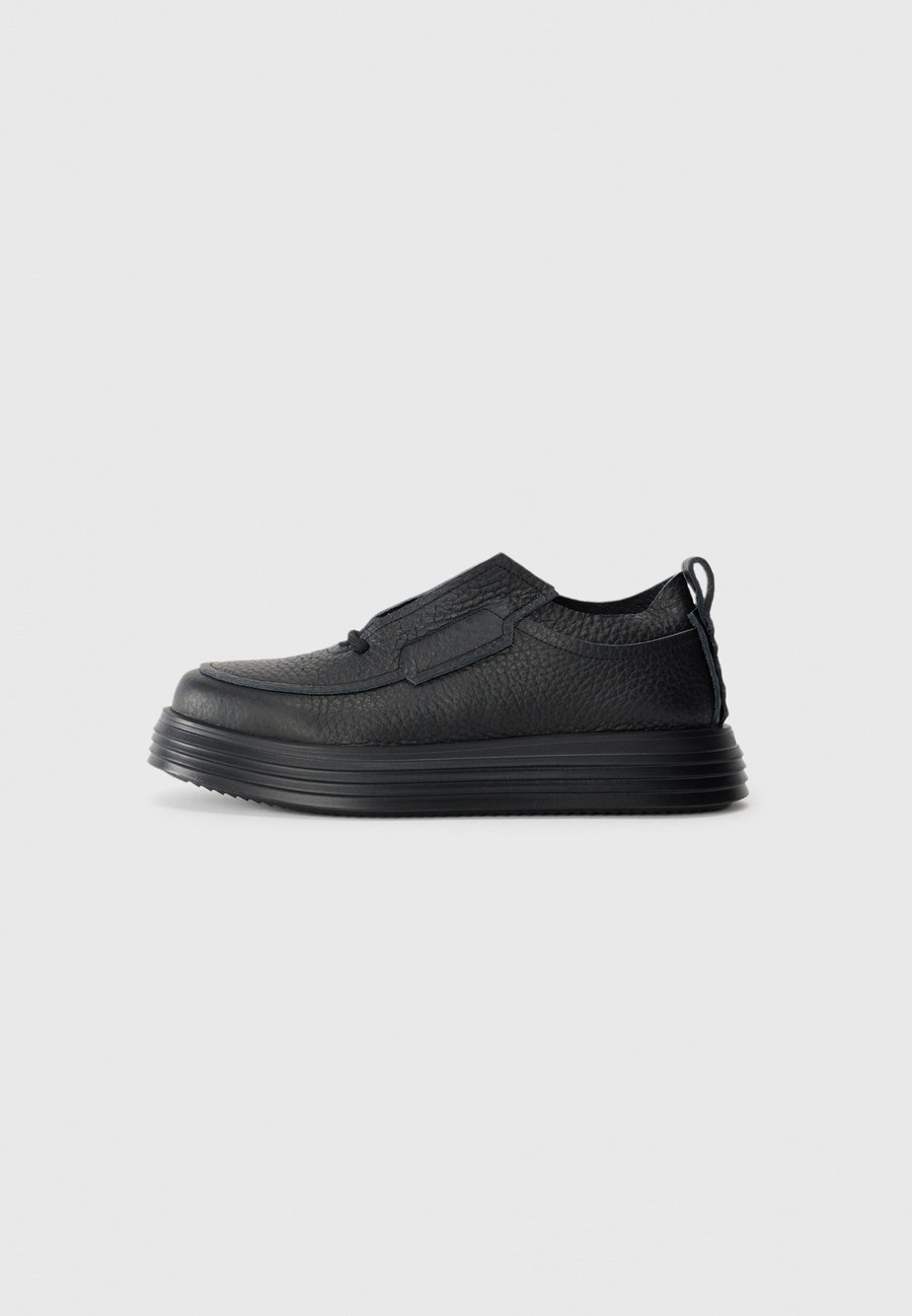 Кроссовки The Antipode Trainers, Black