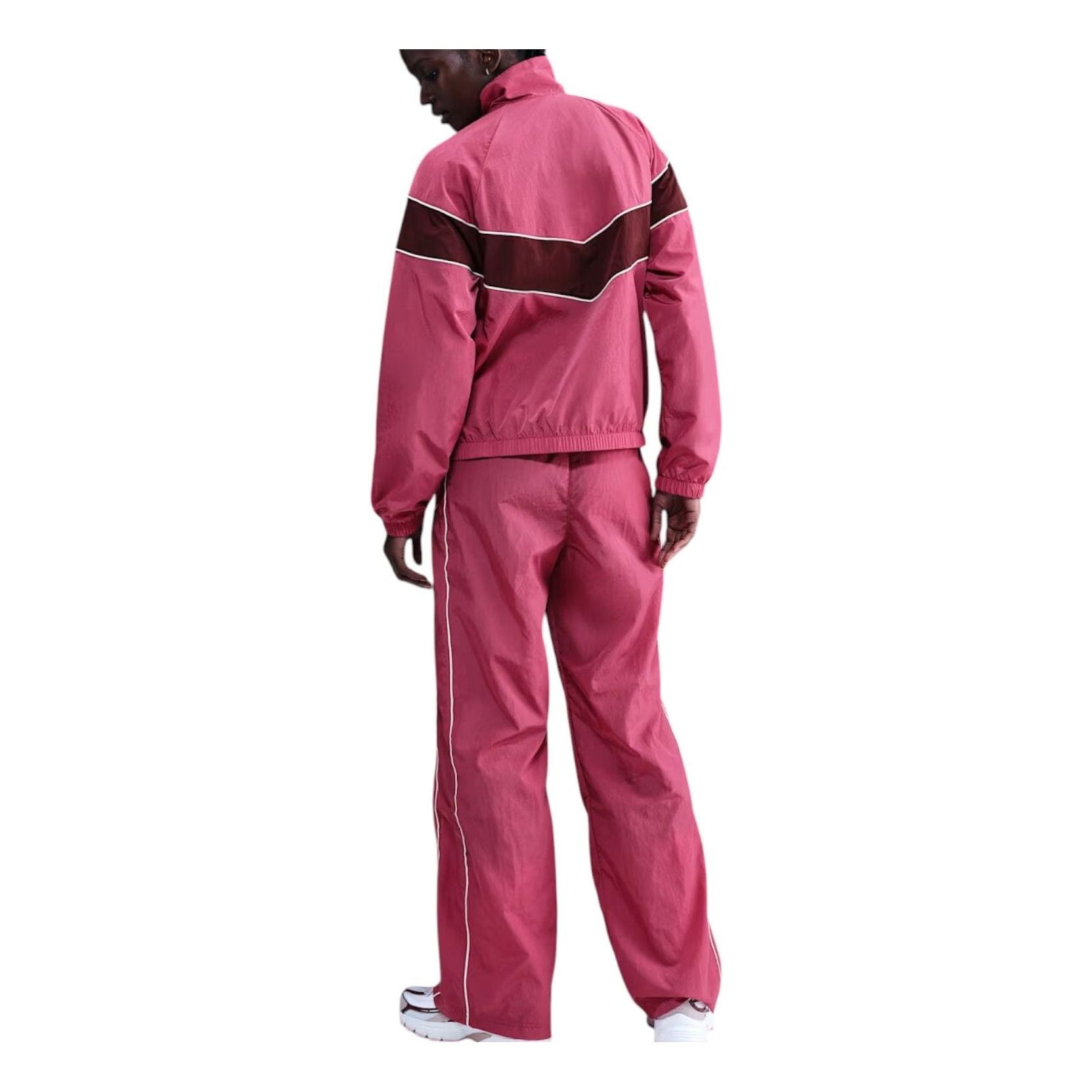 Куртка (WMNS) Nike Windrunner Loose UV Woven Full-Zip Jacket 'Sweet Beat Sail Burgundy Crush' — фото 2