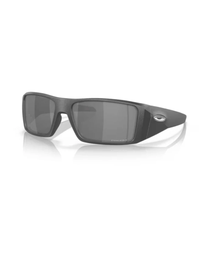 

Стильная коллекция солнцезащитных очков для солнечных дней Oakley, серый