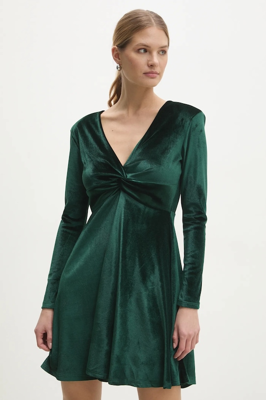 

Вельветовое платье Answear.Lab, зеленый