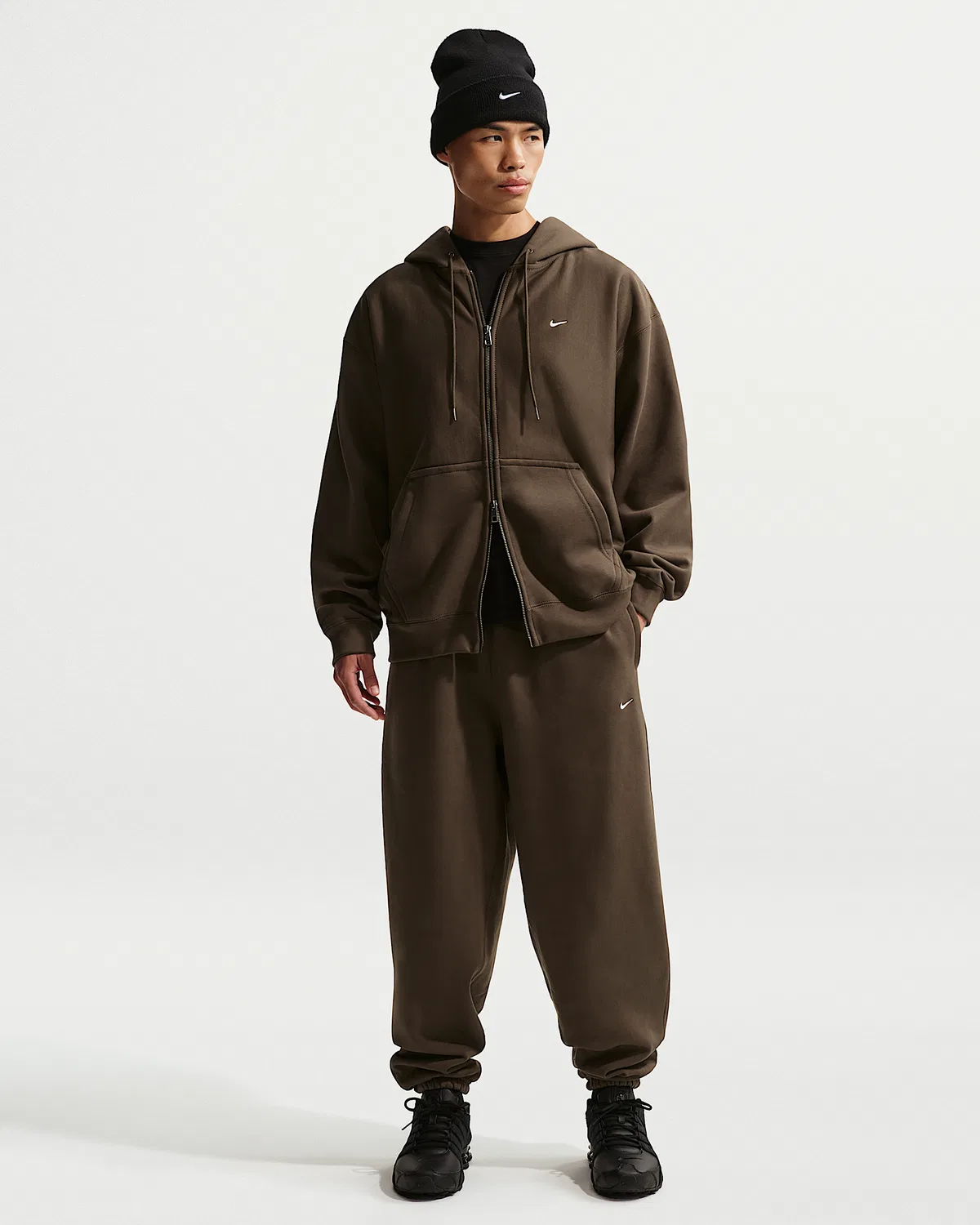 Мужские флисовые штаны с манжетами Nike Solo Swoosh, Dark Hazel/White