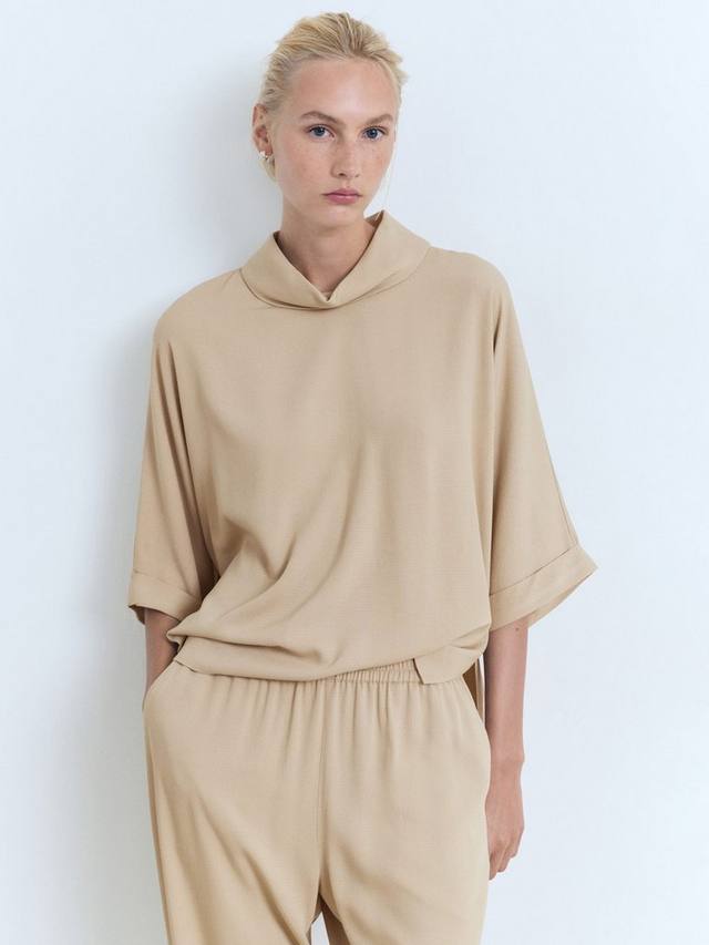 

Топ Vivie с драпировкой Mango, Light Beige