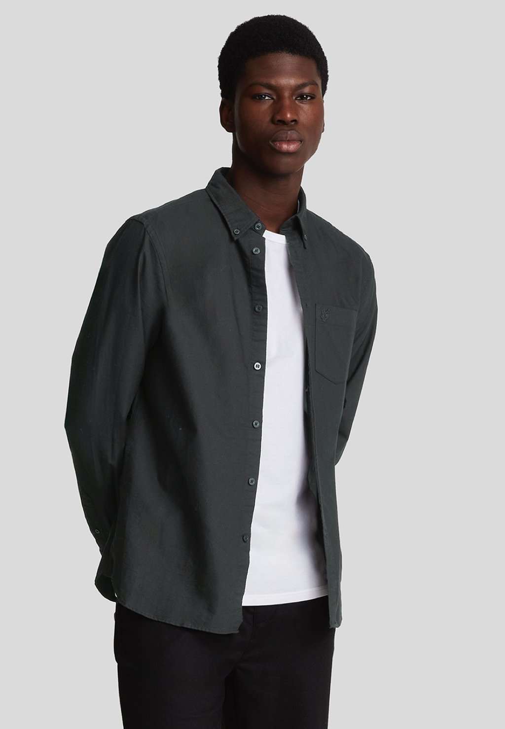 

Рубашка TONAL EAGLE PLAIN OXFORD Lyle & Scott, черный
