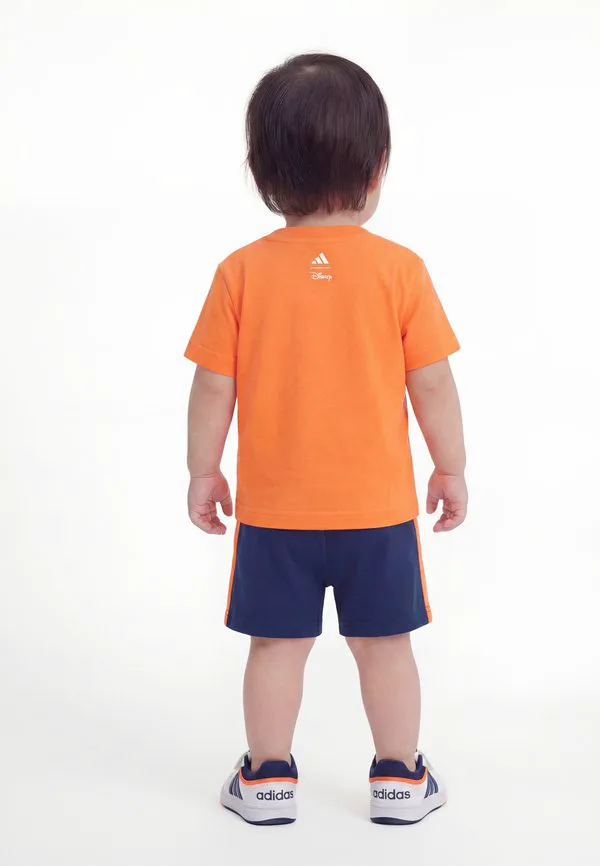 Шорты унисекс с изображением микки мауса от disney Adidas Performance, Pure Orange/Off White — фото 2