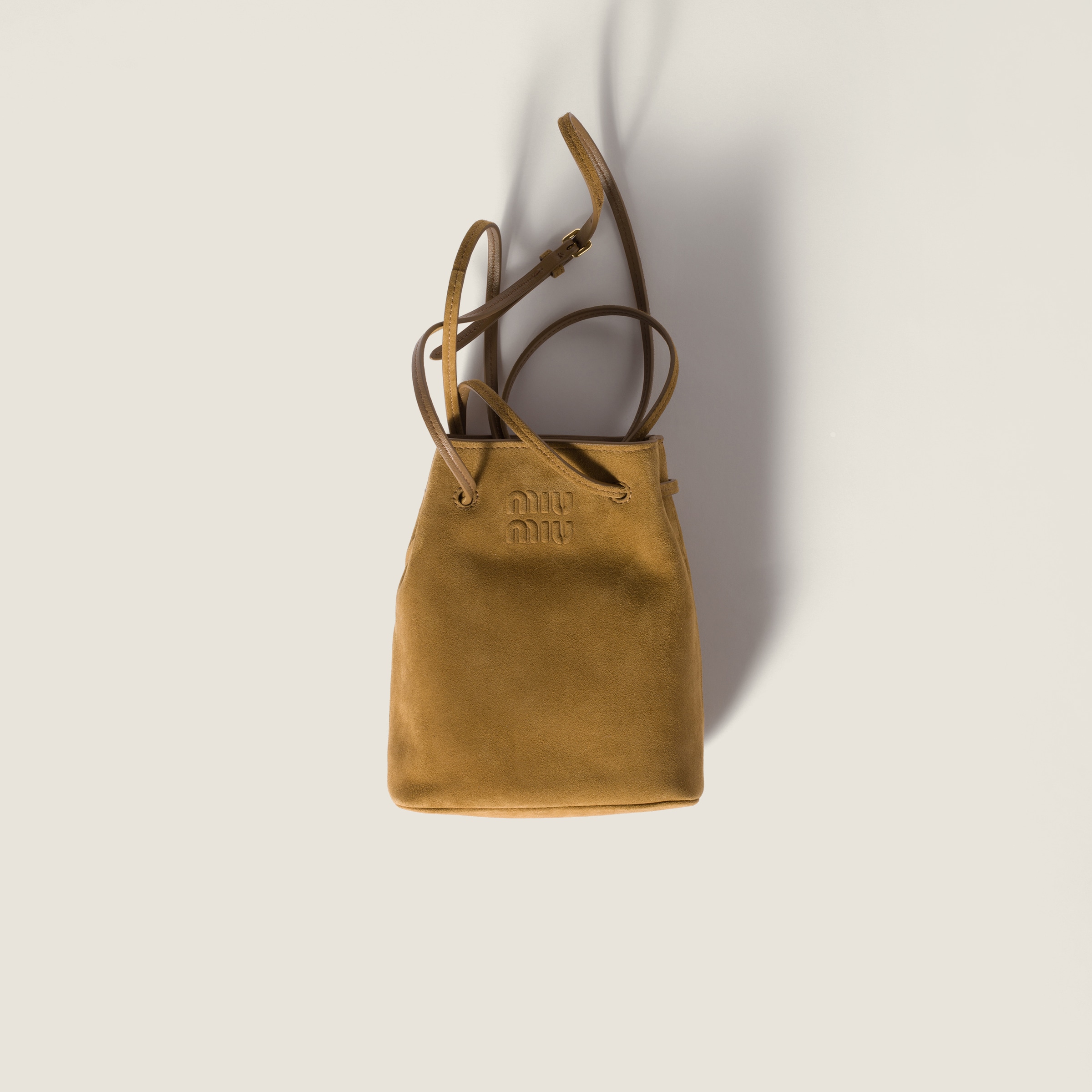 

Замшевая сумочка MIU MIU, оливково-зеленая