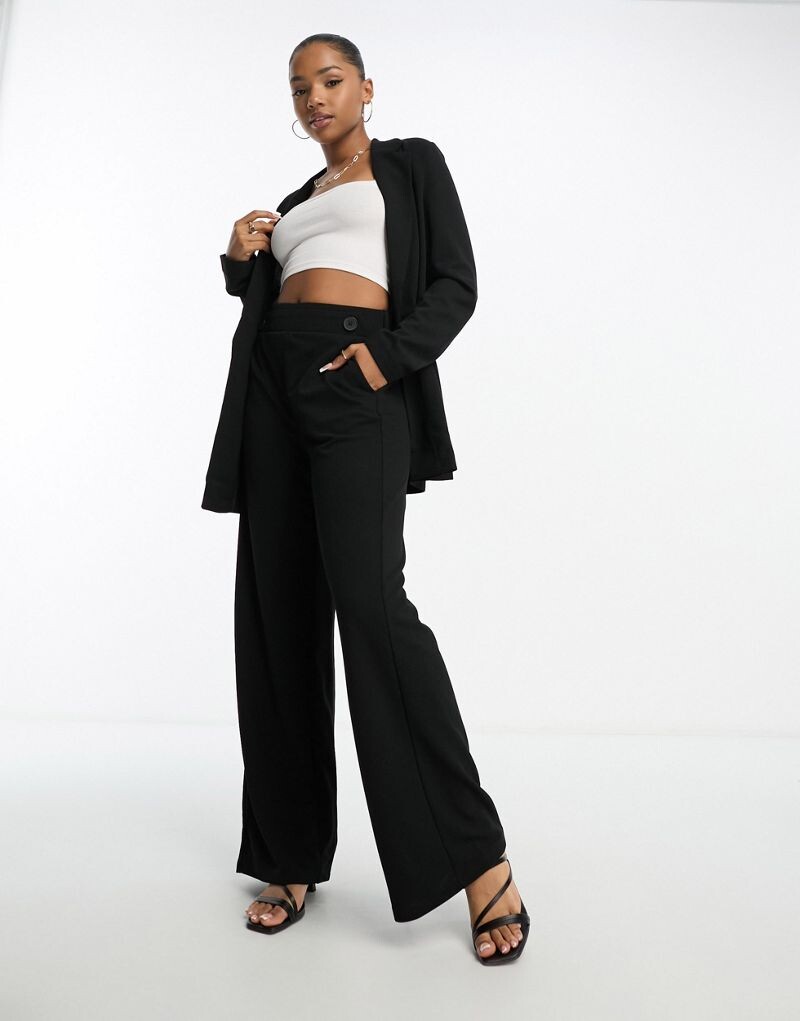 

Черные широкие трикотажные брюки Vero Moda — часть комплекта