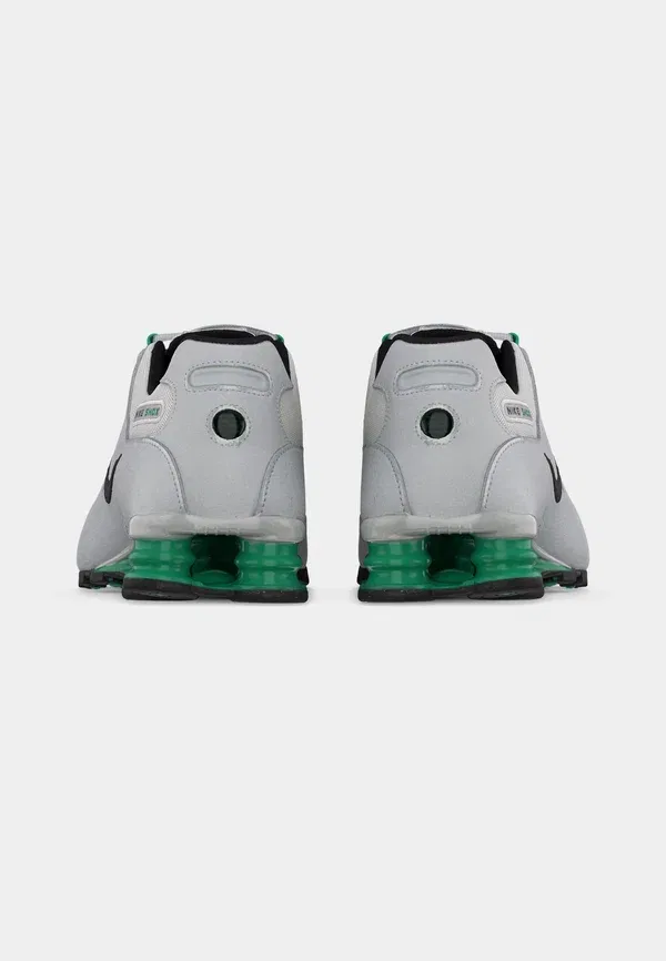 Кроссовки Nike Sportswear Shox NZ, серый туман/черный/стадиум грин/пихта/светлая пемза — фото 4