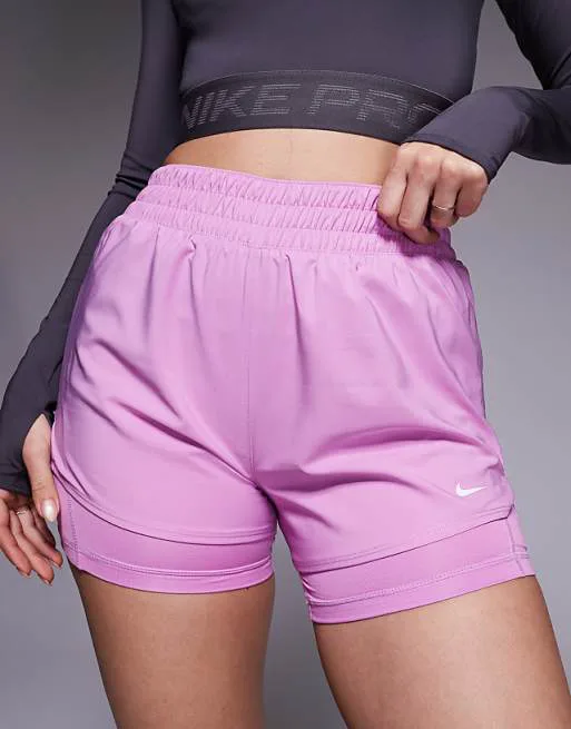 Розовые шорты 2 в 1 с завышенной талией Nike One Training Dri-FIT (3 дюйма) — фото 2