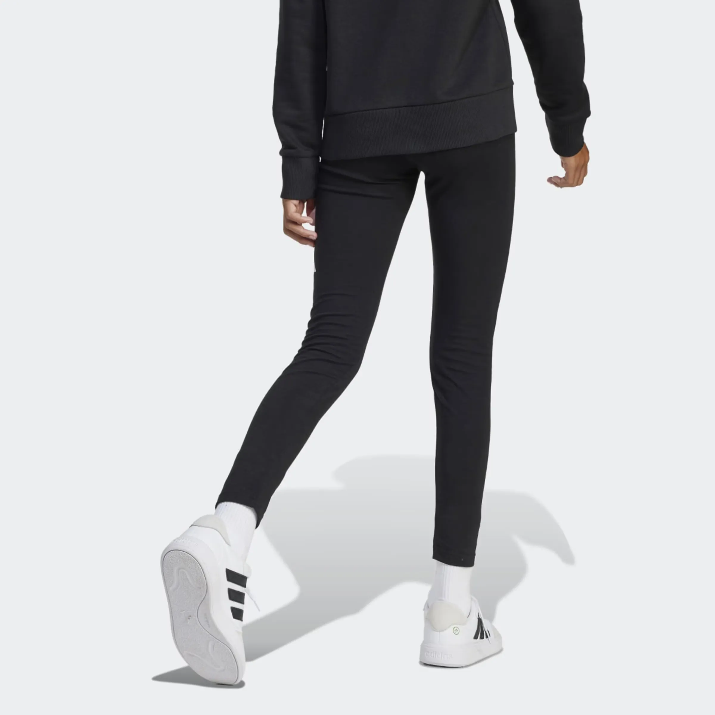 Сетчатая футболка Essentials для девочки adidas, черный — фото 2