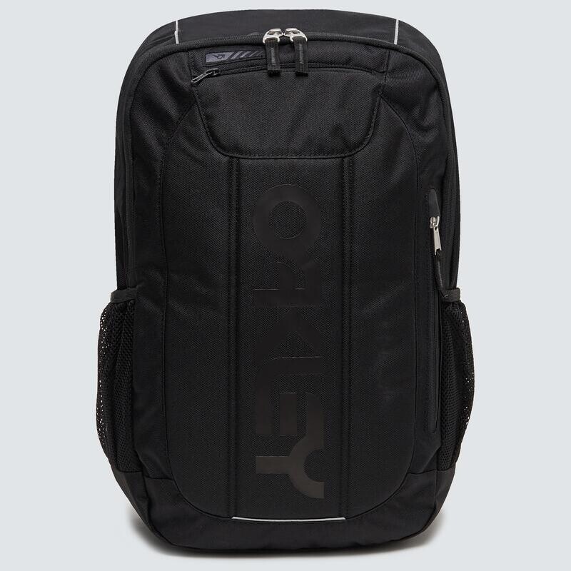 

Треккинговый рюкзак Oakley, черный